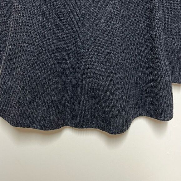 INTERMIX
Gina Zip-Up Grey Fit and Flare Chunky Cable Knit Wool Cardigan Sz S - Picture 4 of 7